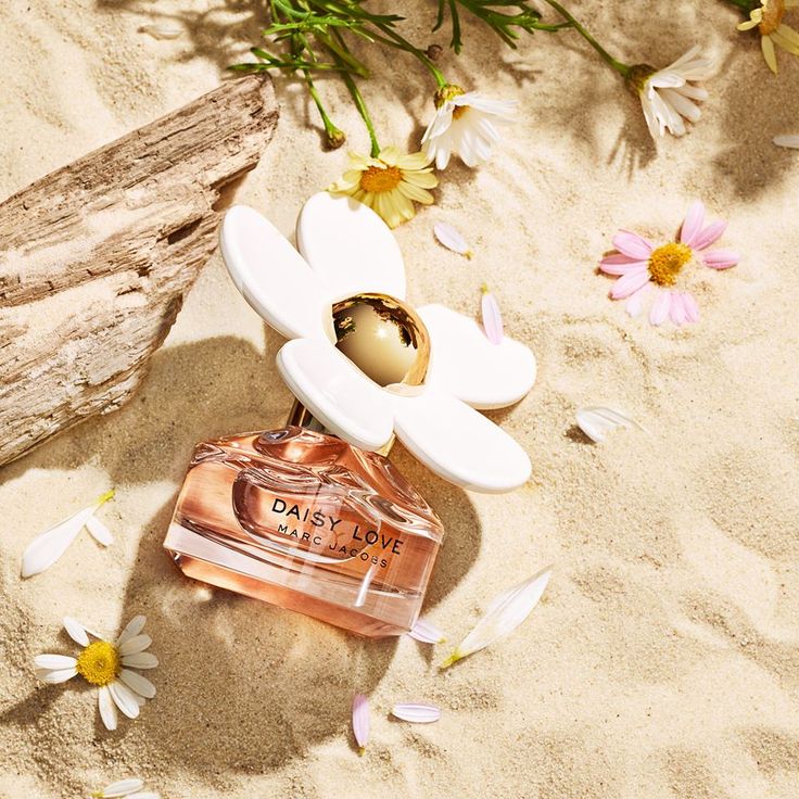 EAU DE TOILETTE SPRAY MARC JACOBS DAISY LOVE