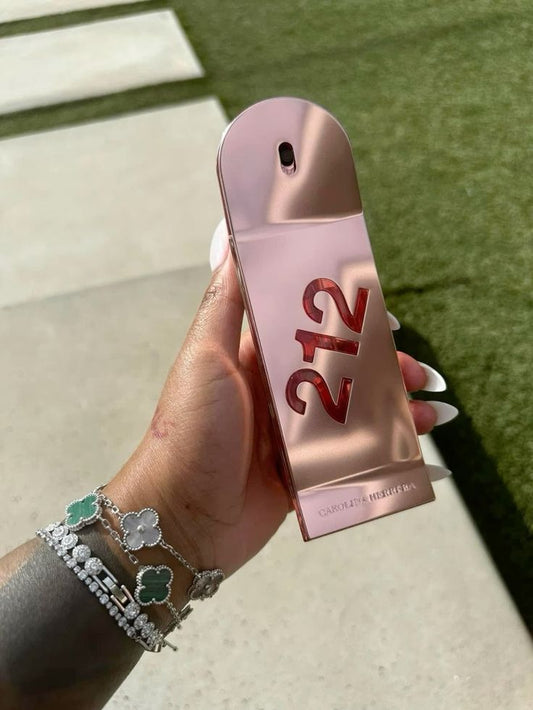 EAU DE PARFUM CAROLINA HERRERA 212 HEROES FOREVER YOUNG