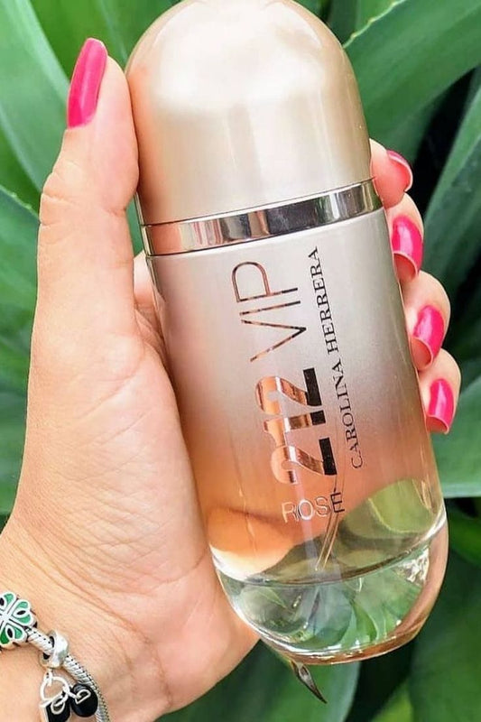 EAU DE PARFUM CAROLINA HERRERA 212 VIP ROSÉ